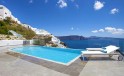 Santorini Secret Suites & Spa pool