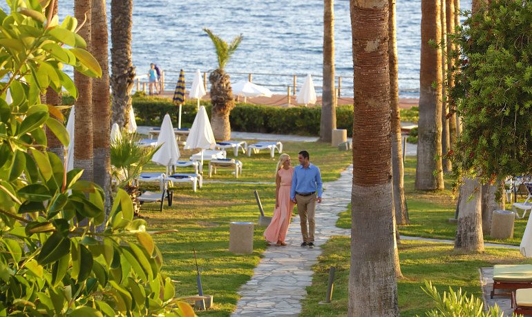 Leonardo Plaza Cypria Maris Beach Hotel & Spa couple
