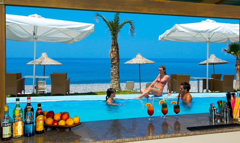 Grand Bay Beach Resort pool bar