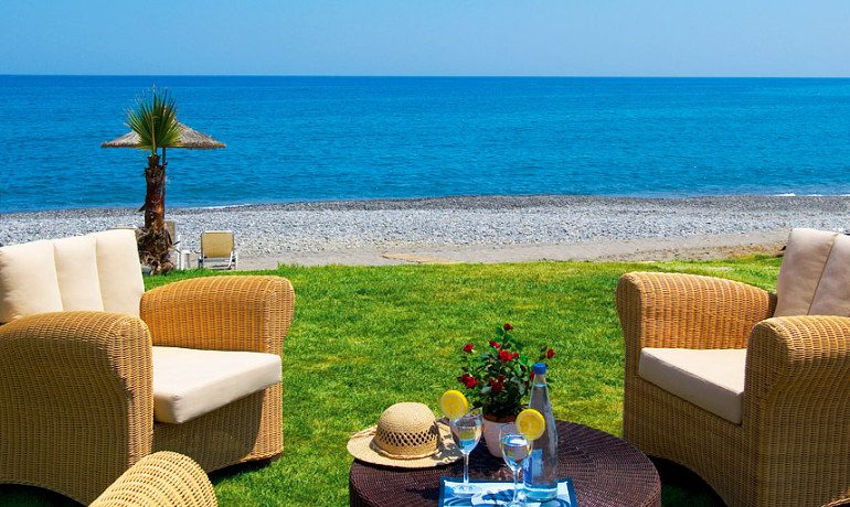 Grand Bay Beach Resort relax area