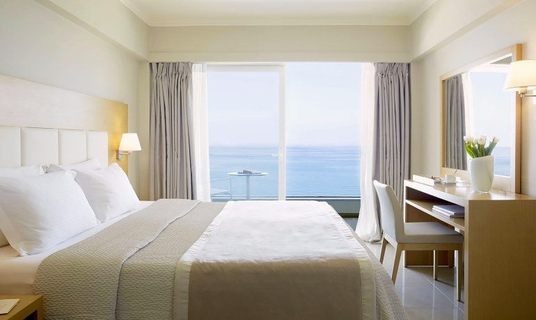 Mayor La Grotta Verde Grand Resort sea view suite room