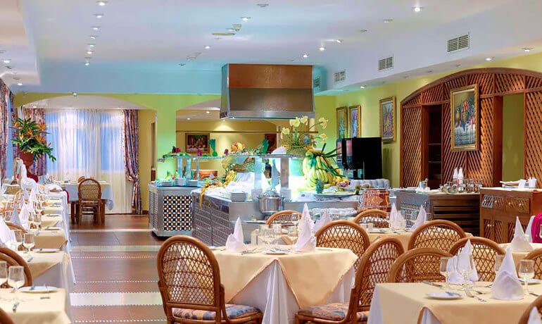 Hotel Atlantis Dunapark restaurant