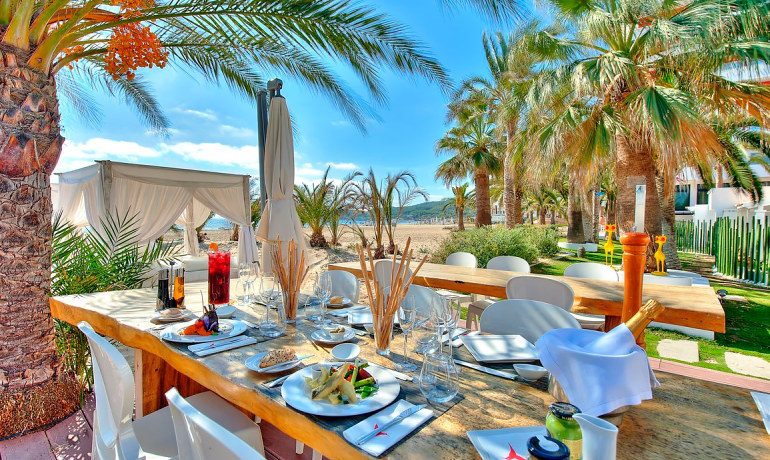 Ushuaia Ibiza Beach Hotel beachclub lunch
