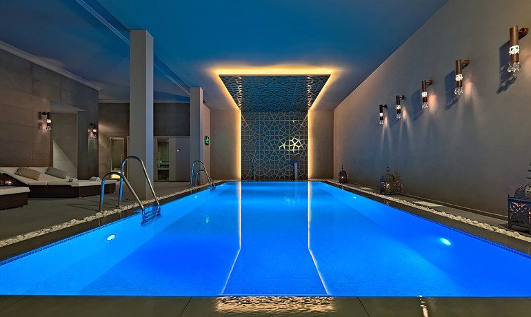 H10 Andalucía Plaza hotel Spa center indoor pool