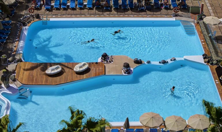 Hotel Costa Canaria pool area