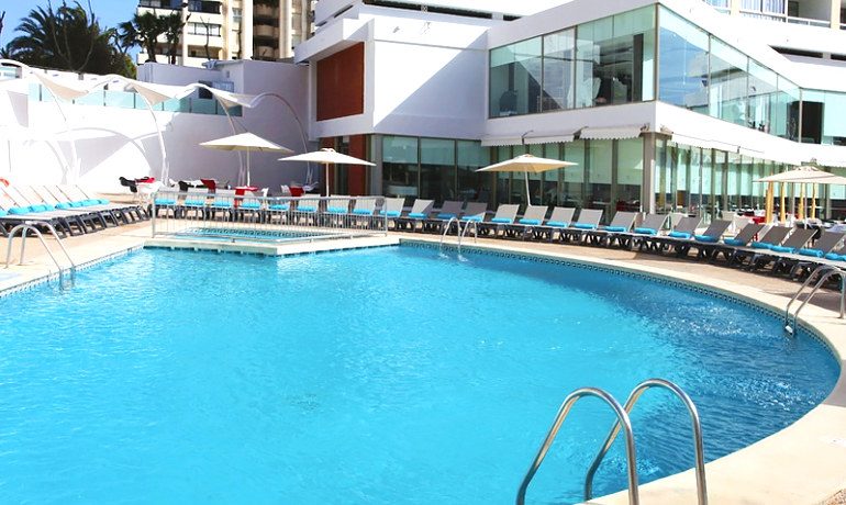 Marconfort Essence hotel pool