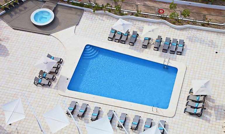 Marconfort Essence hotel pool top view