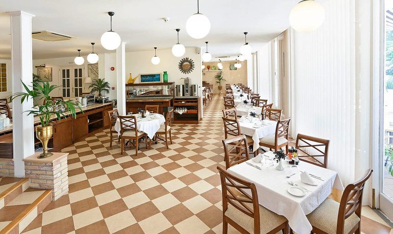 Hotel Araxa restaurant