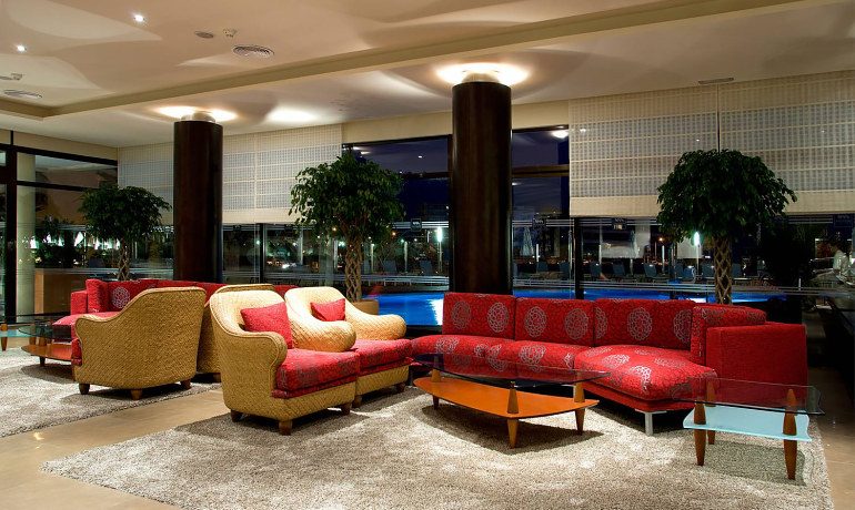 AluaSoul Palma hotel lobby