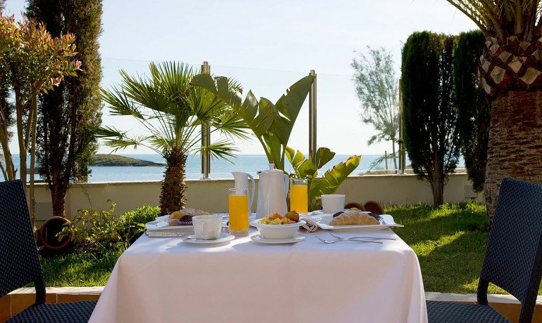 AluaSoul Palma hotel restaurant breakfast