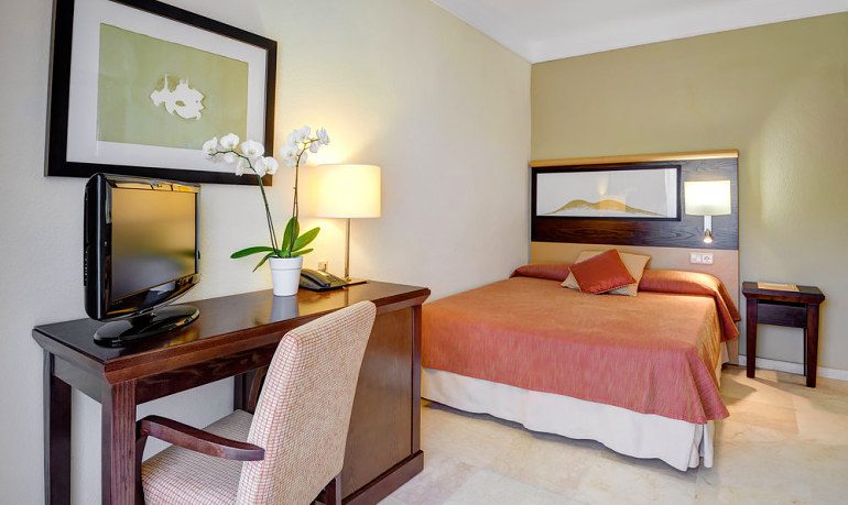 Sensimar Aguait Resort & Spa single room