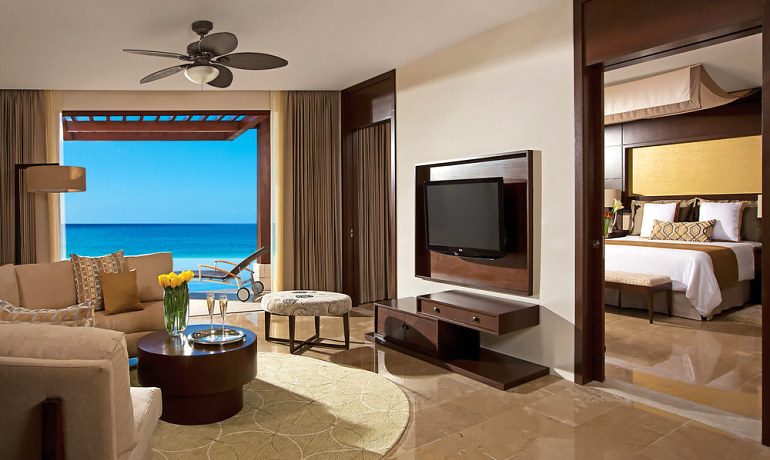 Secrets Playa Mujeres Golf & Spa Resort preferred club master suite ocean view