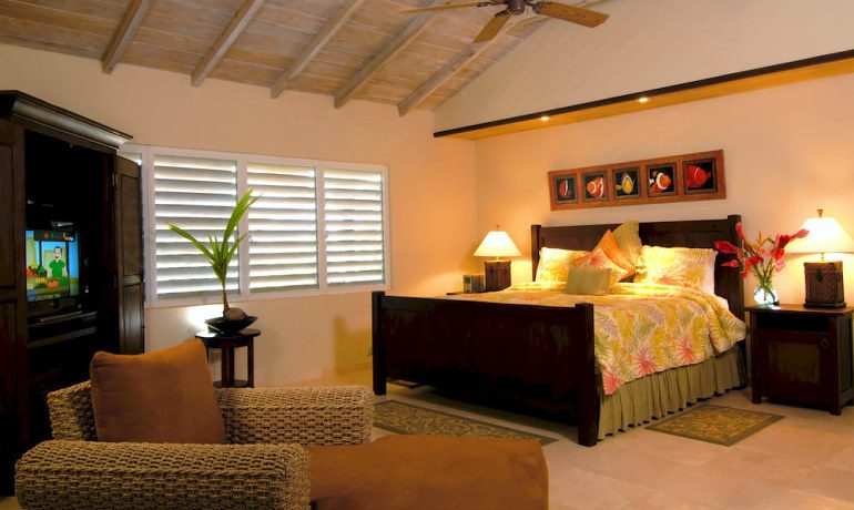 Palm Island Resort villa bedroom