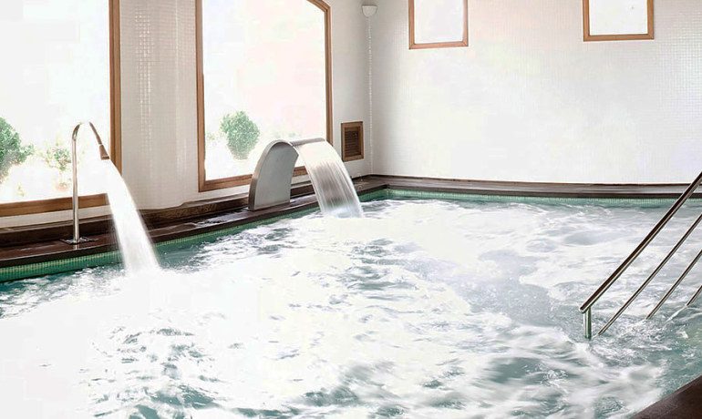 Fontsanta Hotel Thermal & Spa indoor pool
