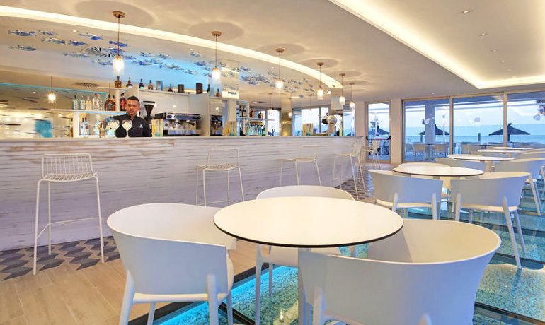 The Sea Hotel by Grupotel bar