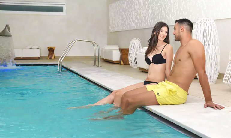 Insula Alba Resort & Spa indoor pool