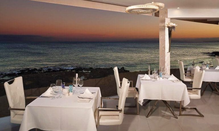 Lani's Suites de Luxe terrace dinner