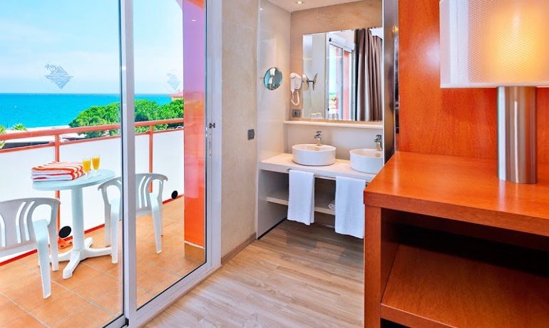 Sumus Hotel Monteplaya exclusive room view
